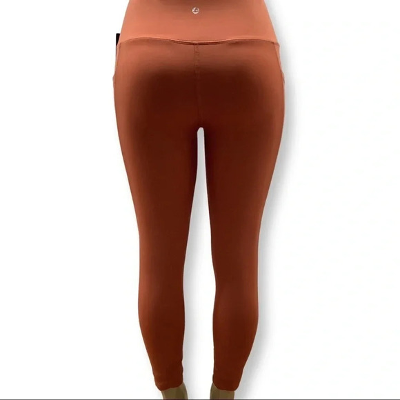 LegEnd Pocket Legging with Tulip Hem Size Large New With Tags - Picture 3 of 4